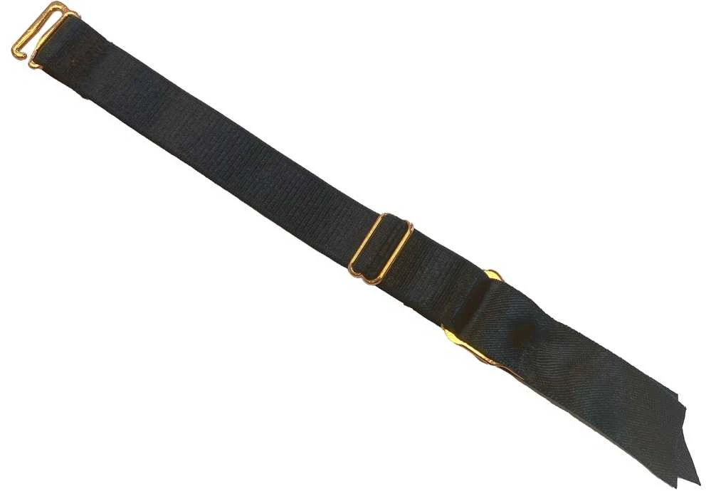 Jūsų kelnaitės su petnešėlėmis ir dildo