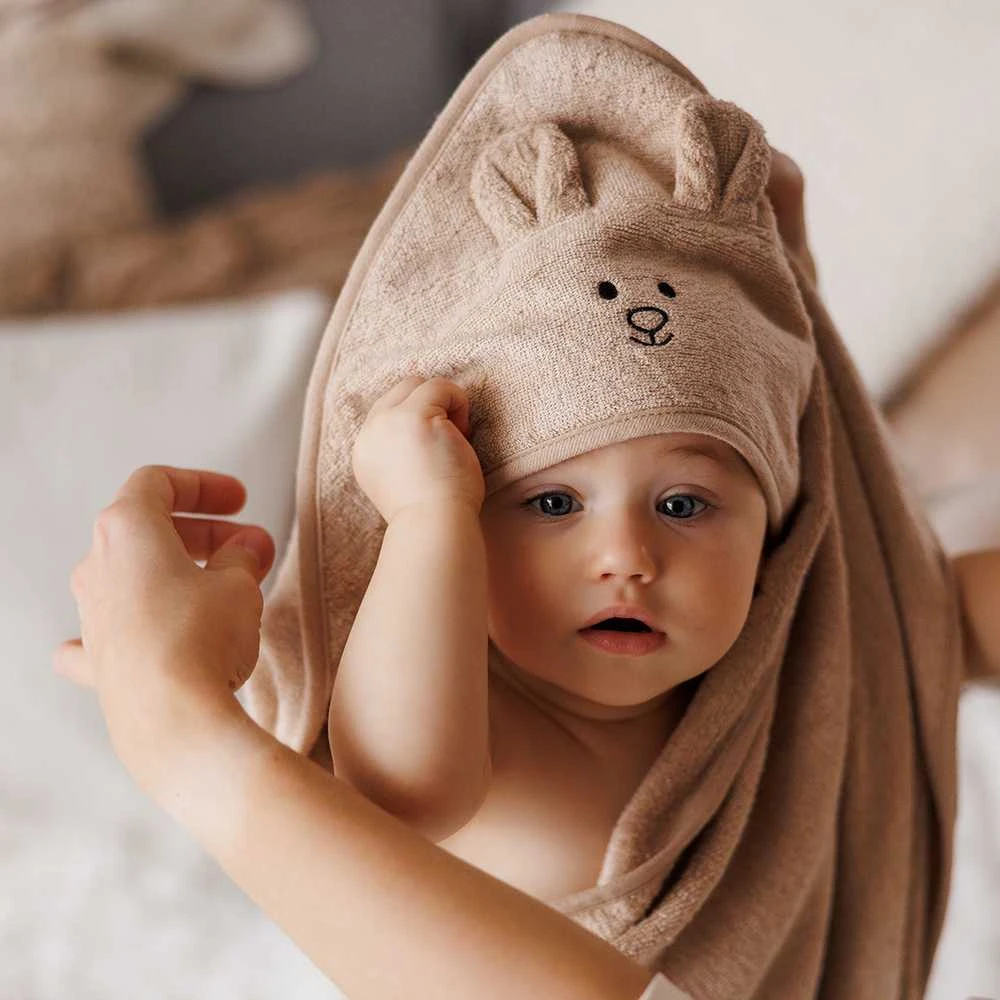 Monroe BabyOno rankšluostis su gobtuvu bambukinis 100x100 tamsiai kreminis 1553/06