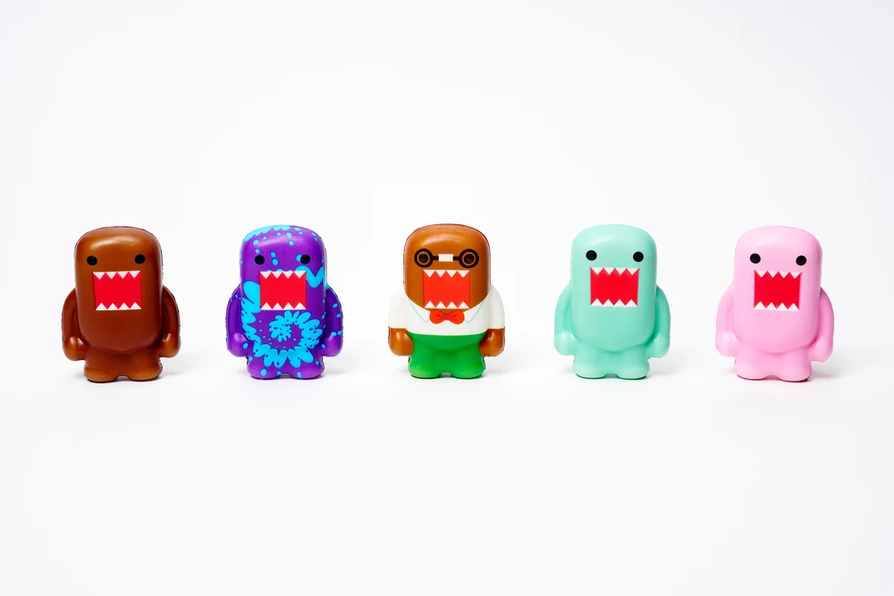 LICENSE 2 PLAY DOMO Spaudžiamas žaislas-siurprizas, 9 cm