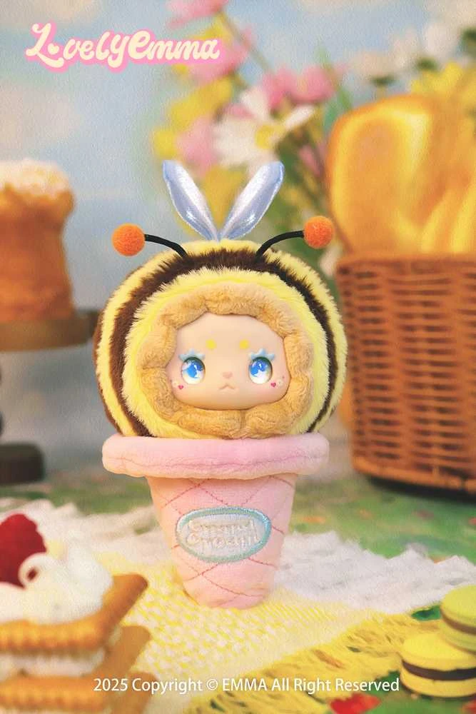 LUCKY EMMA LOVELY EMMA Pliušinis raktų pakabukas-siurprizas - Scoop Ice Kreminis Series