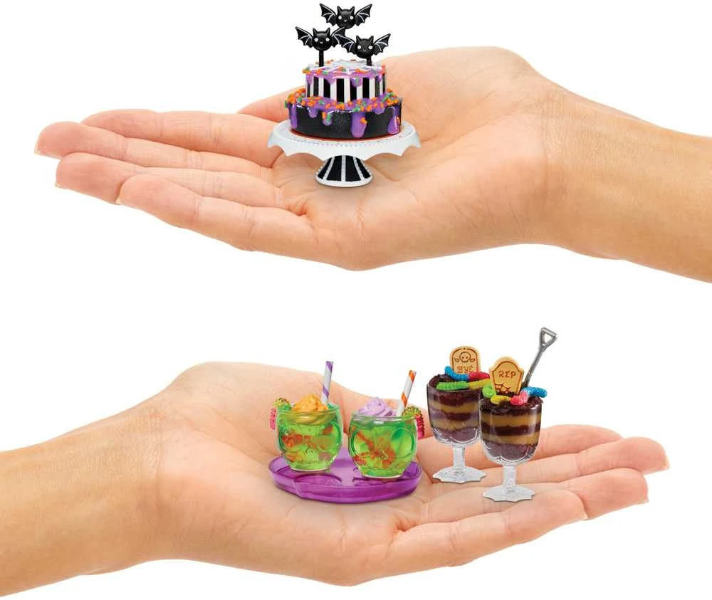 MGA MINIVERSE MAKE IT MINI Rinkinys „Helovino vakarienė“
