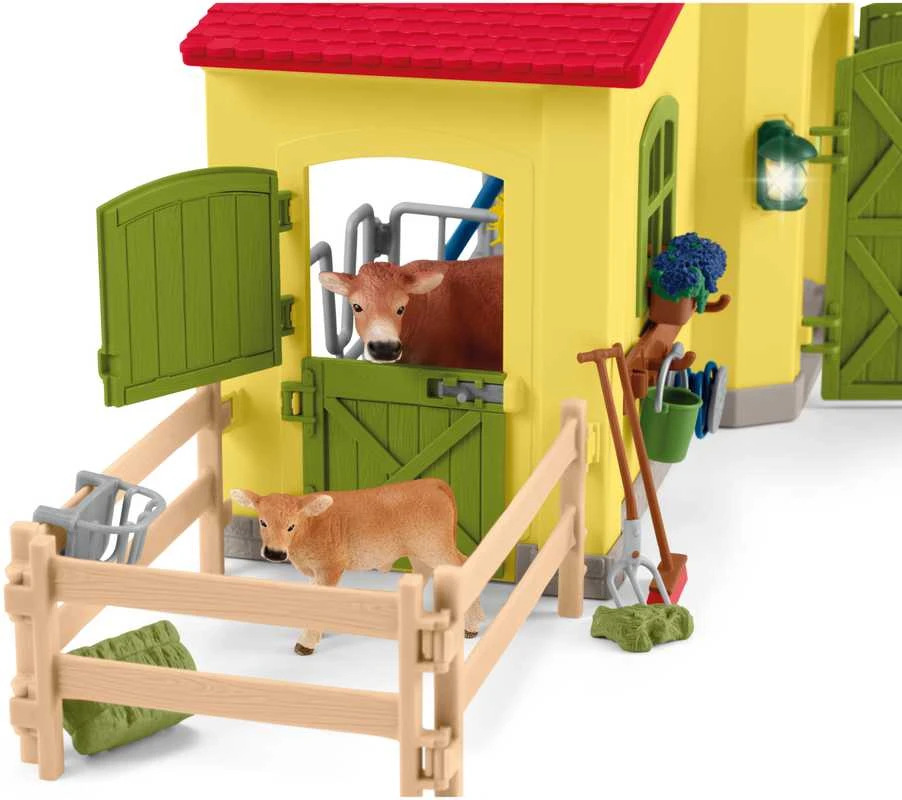 SCHLEICH FARM WORLD Didelis tvartas su gyvūnais ir priedais