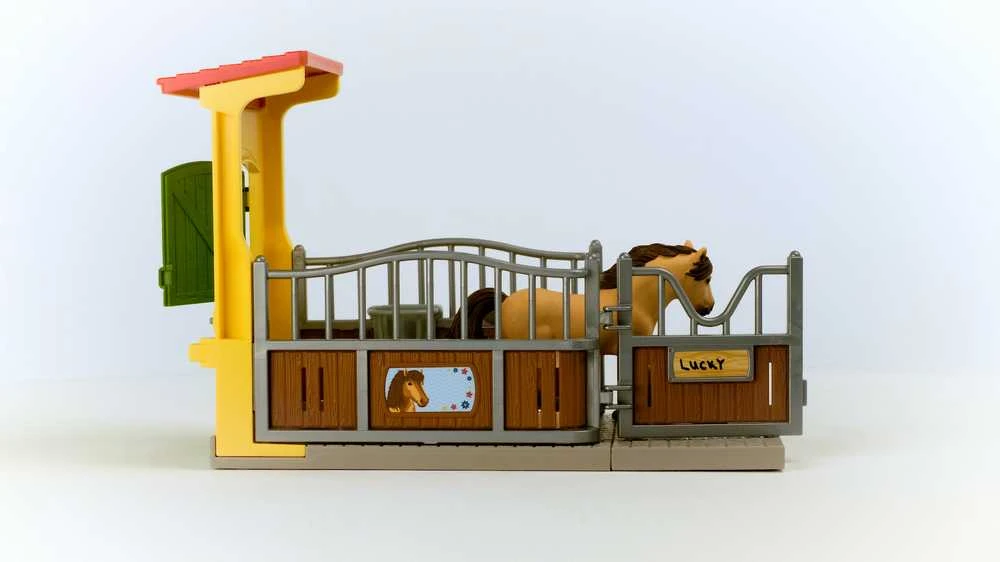 SCHLEICH FARM WORLD Ponių dėžutė su Islandijos puskraujų veislės žirgu