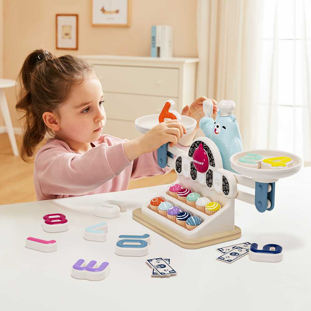 Top Bright Lavinimo žaislas TopBright Yummy Bear Scale 121089TB