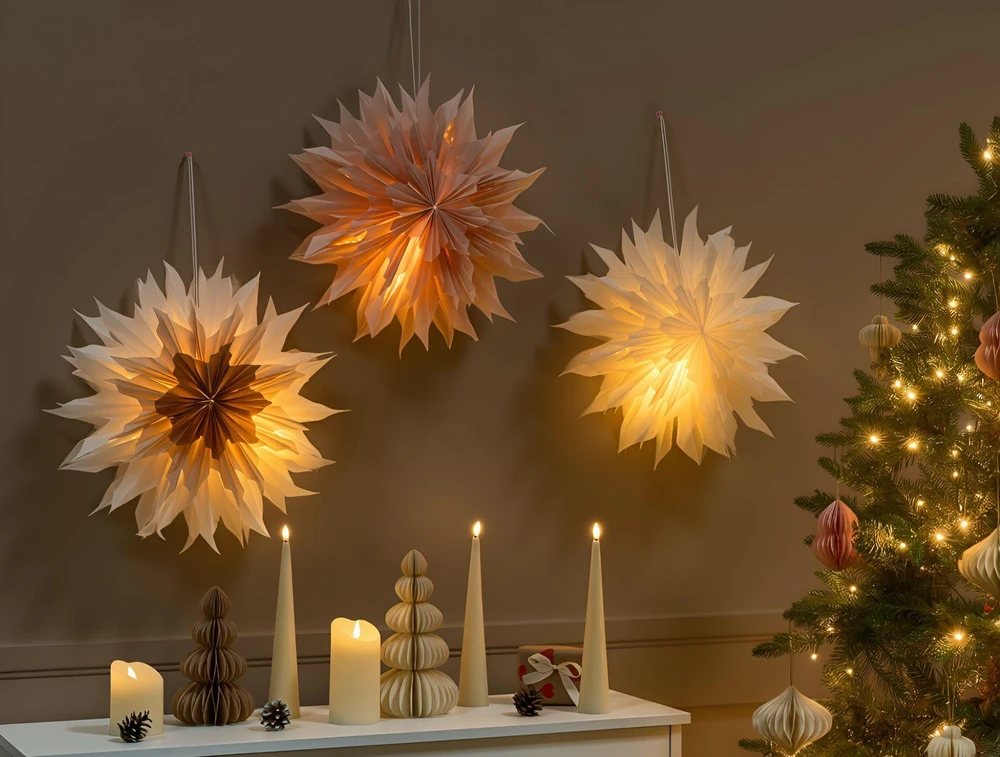 Beliani 3 LED kabančių dekoracijų rinkinys FORSAN Žvaigždė 41 cm Spalvingas