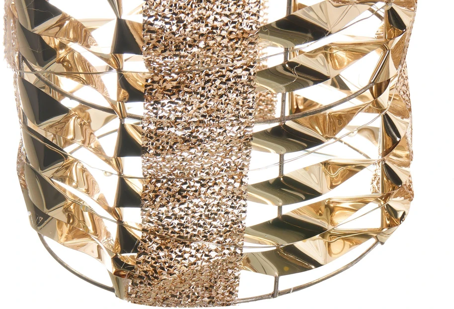 Beliani 3 LED kalėdinių dekoracijų rinkinys SLIVSO Dovanos 20/25/30 cm Auksinis