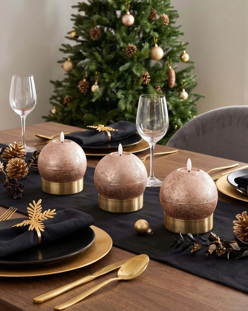 Beliani 3 LED žvakių rinkinys AMBROSIA 11 cm auksinis