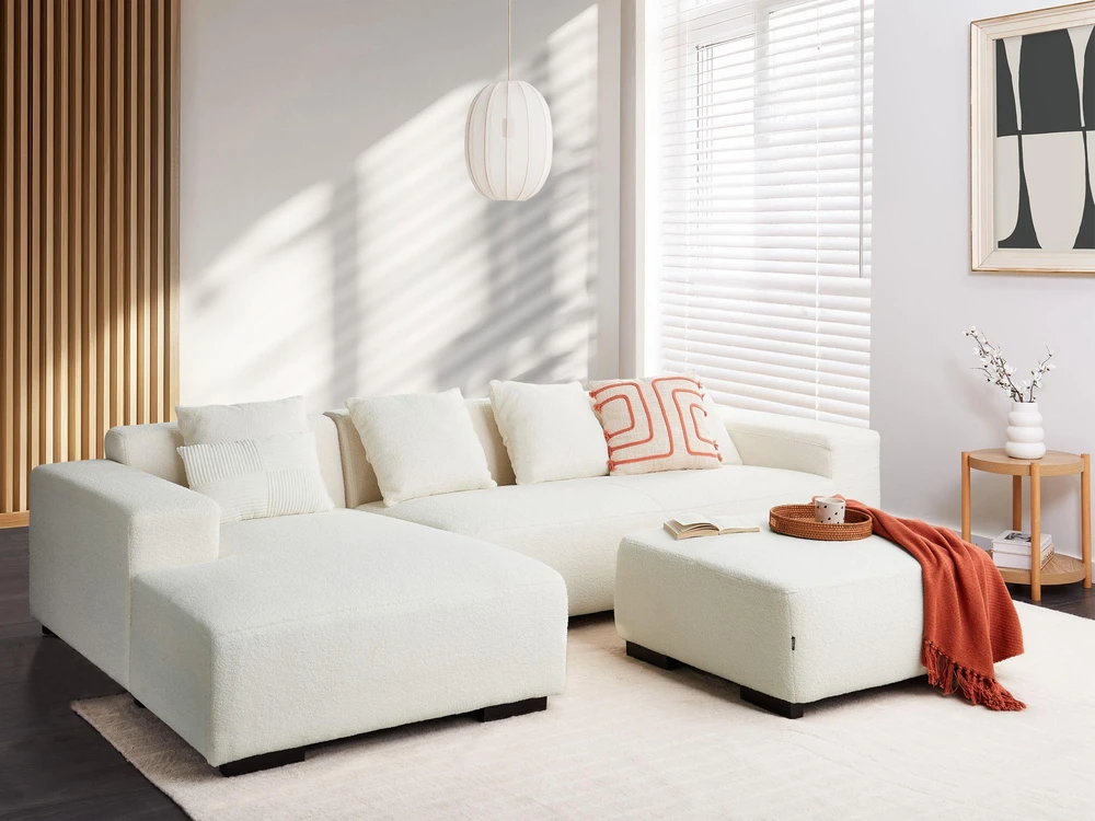Beliani 4-vietė kampe sofa LUNGO Boucle, balta su otomanu, dešininė