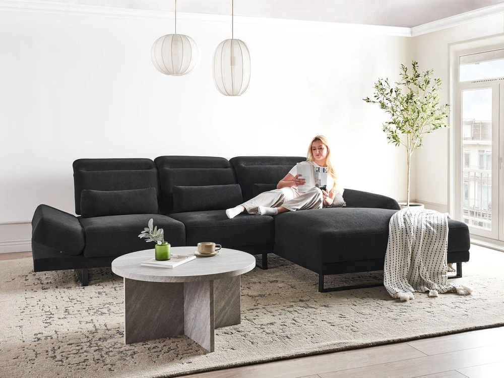 Beliani 4 vietų kampinė sofa IKAST juoda kairinė