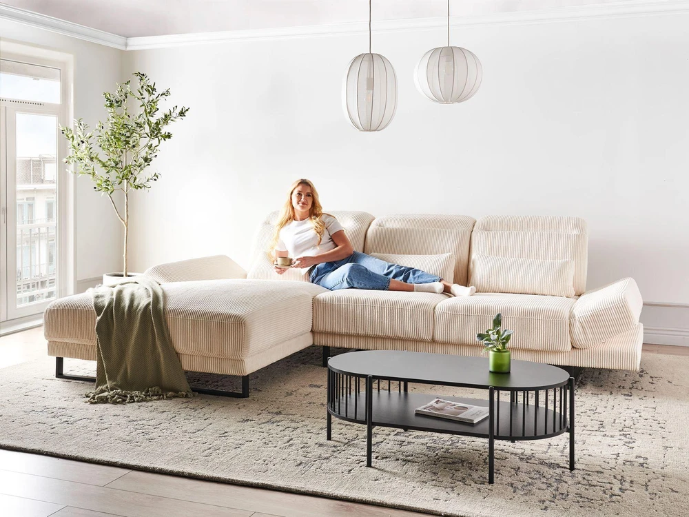 Beliani 4 vietų kampinė sofa IKAST, velveto audinys, smėlio spalvos, dešininė