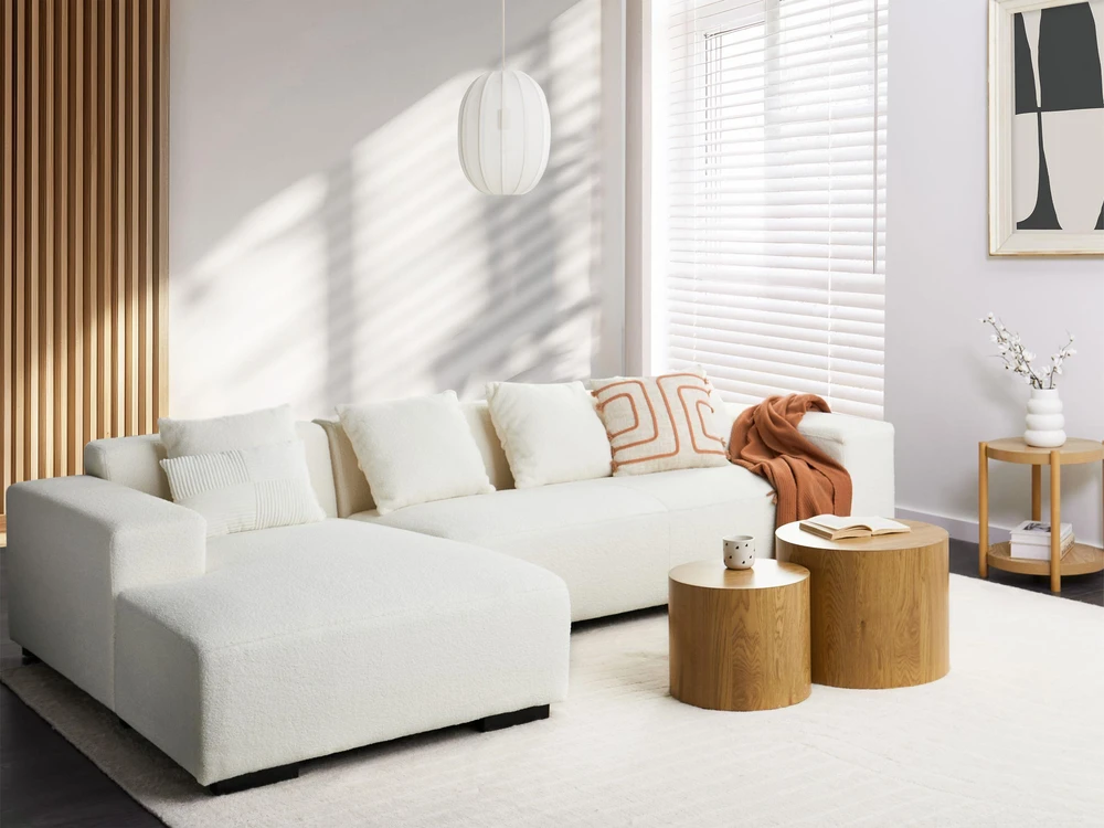 Beliani 4 vietų kampinė sofa LUNGO Boucle, balta, dešininė