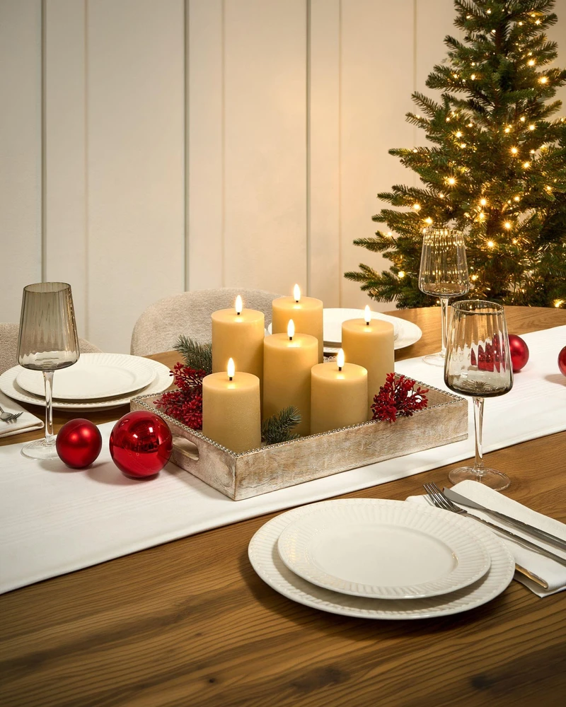Beliani 6 LED žvakių rinkinys BRAISE 10/13/15 cm smėlio spalvos