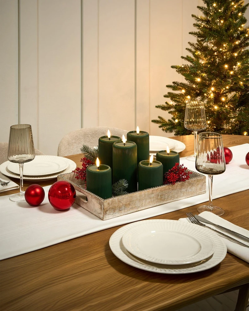 Beliani 6 LED žvakių rinkinys NOISETTE 10/16 cm, žalias