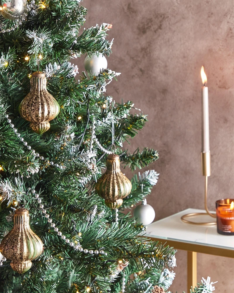 Beliani 8 kalėdinių žaisliukų rinkinys BRILLANT stiklinis žalias