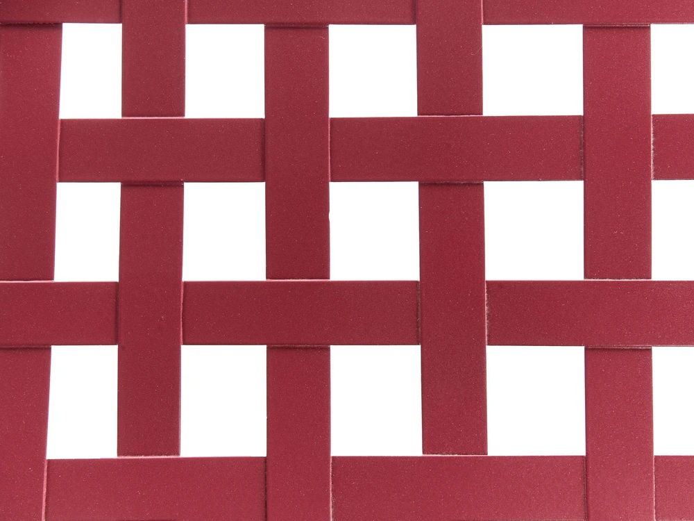 Beliani Bistro stalas ALBINIA, 70 × 70 cm, metalinis, burgundiškas