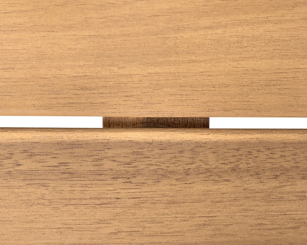 Beliani Bistro stalas CHIOGGIA 70 cm x 70 cm, sertifikuota akacijos mediena, šviesiai rudas
