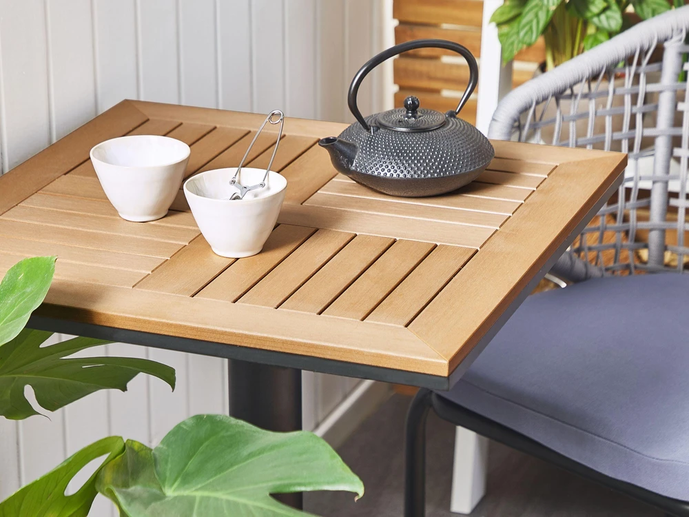 Beliani Bistro staliukas PALMI 60 cm 60 cm medienos imitacija ruda