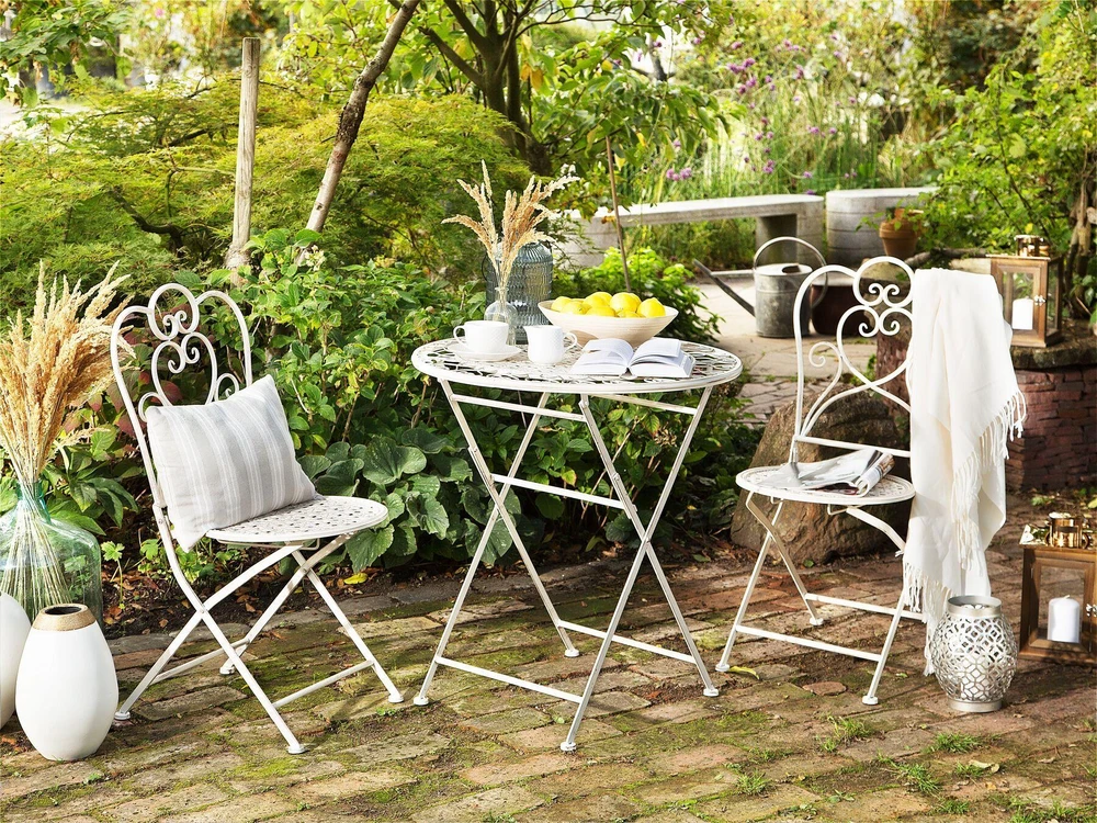 Beliani Bistro staliukas TRIESTE 70 cm 70 cm metalinis šviesiai smėlinis