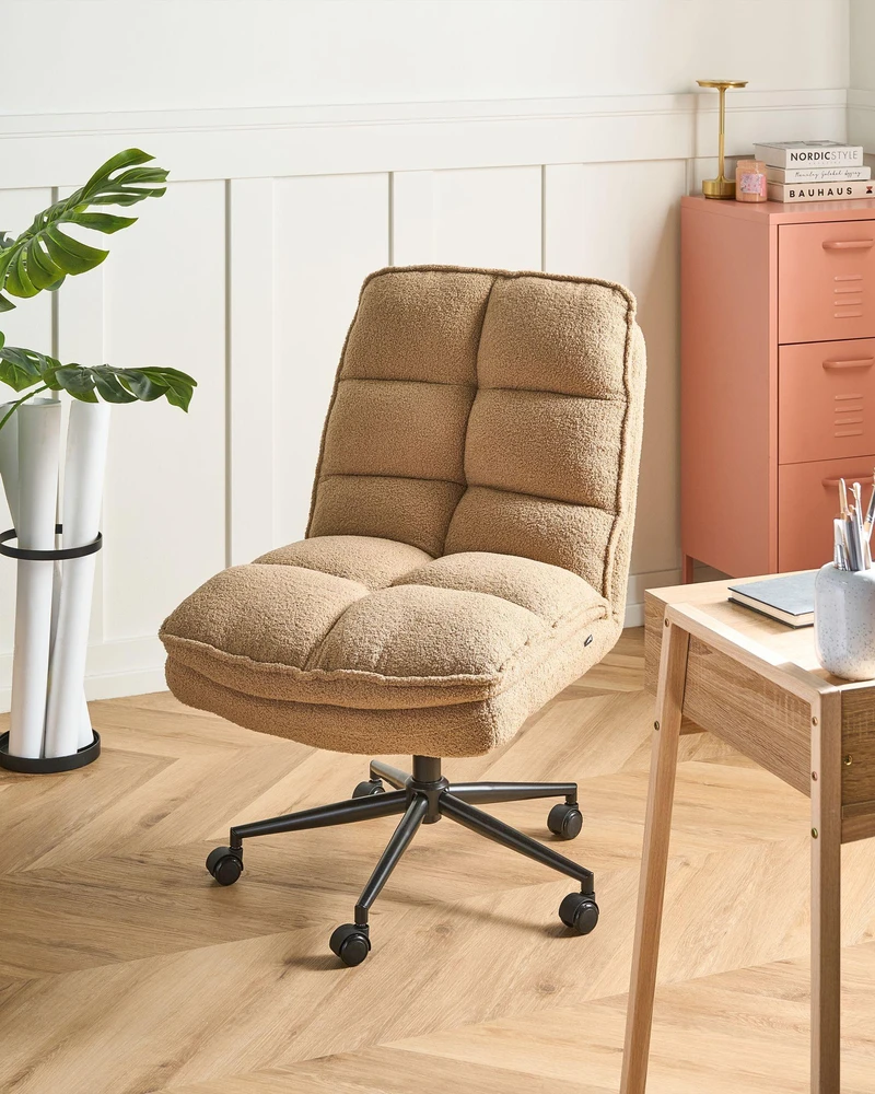 Beliani Biuro kėdė ADDISON Boucle smėlio spalvos