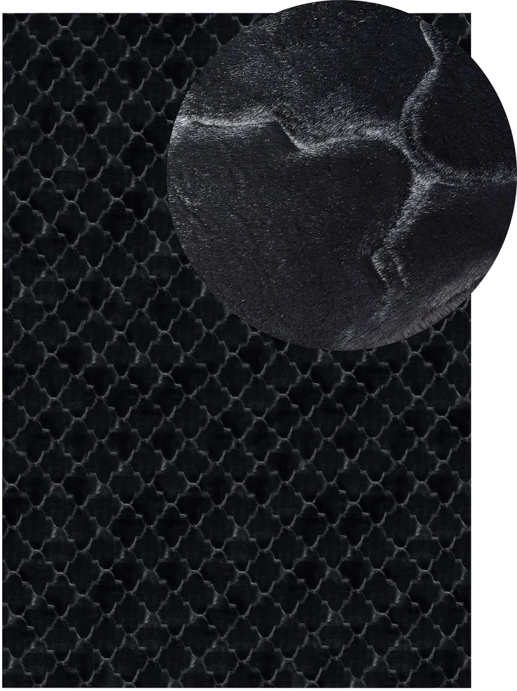 Beliani Dirbtinio kailio kilimas GHARO, juodas, 160 x 230 cm