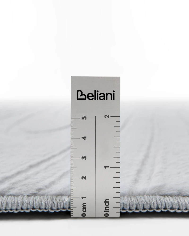 Beliani Dirbtinio kailio kilimas ONTAKE šviesiai pilkas 160 x 230 cm