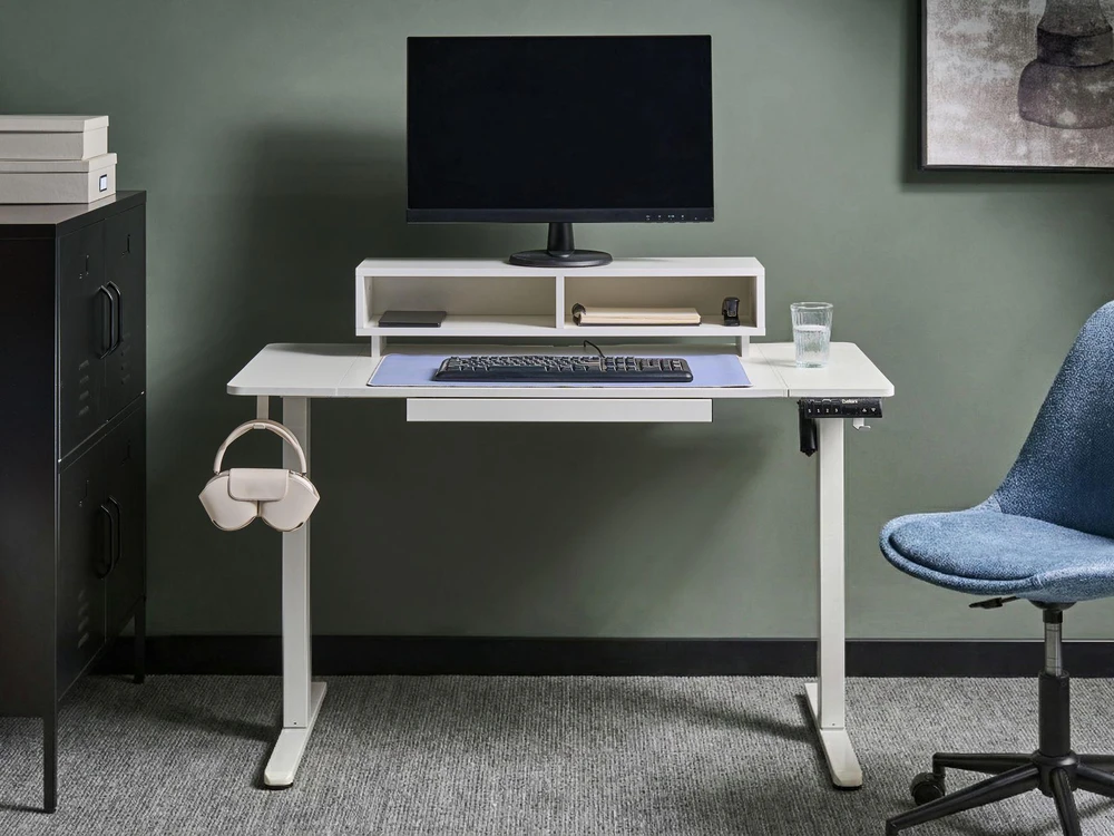 Beliani Elektriškai reguliuojamas stalas LUCAMA, baltas, 120 cm x 60 cm, su USB prievadu