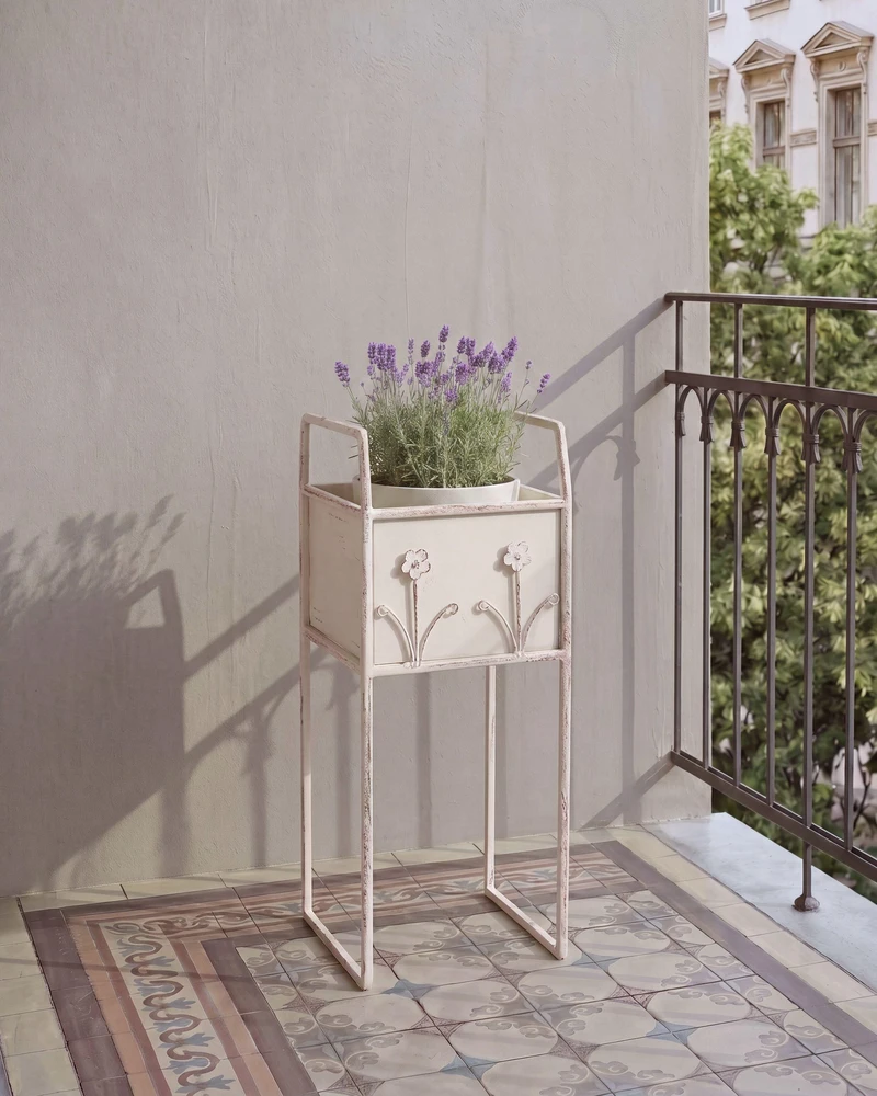 Beliani Gėlių stovas LUPINE 22 cm smėlio spalvos metalinis