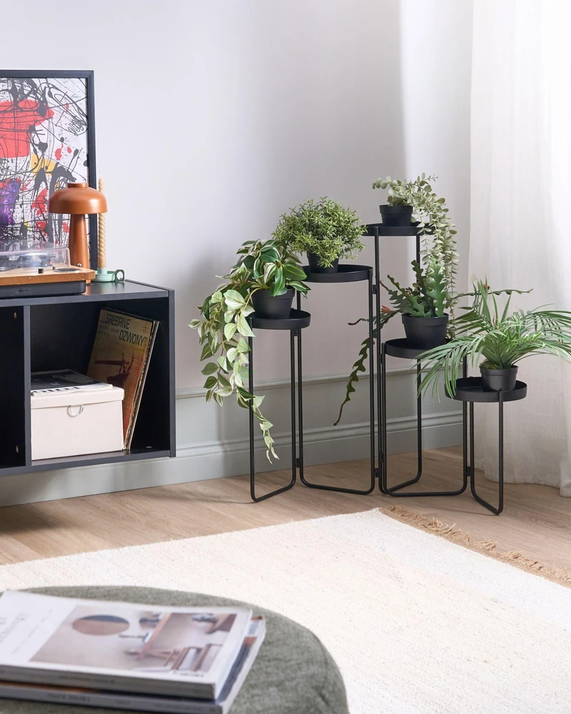 Beliani Gėlių stovas NANTEN 87 cm juodas metalinis