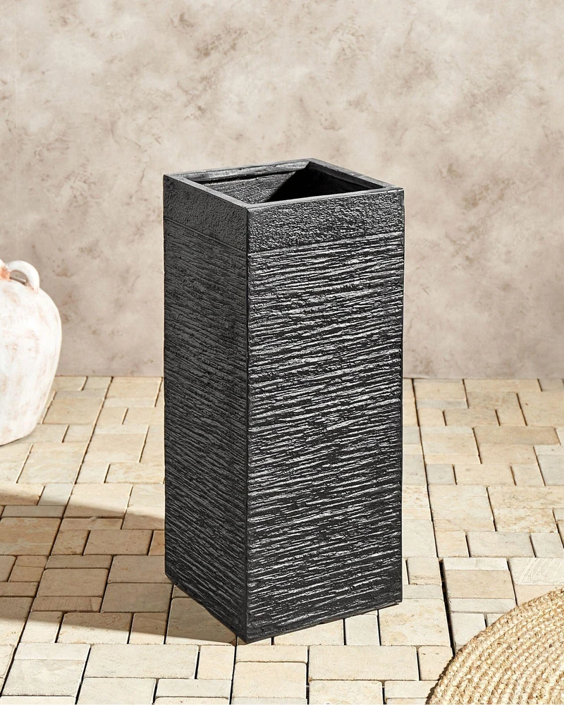 Beliani Gėlių vazonai DION 26 cm juodas