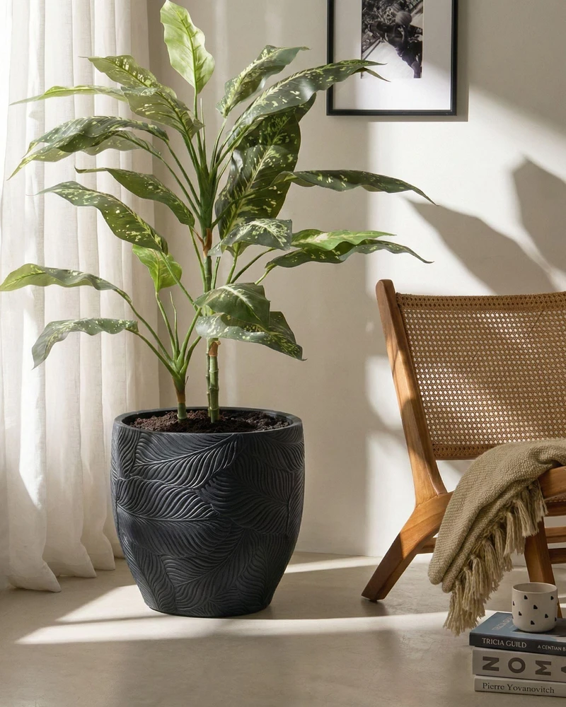 Beliani Gėlių vazonas BAIYUN 42 cm Juodas
