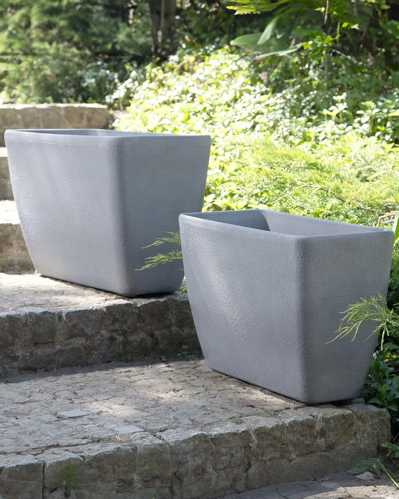 Beliani Gėlių vazonas BARIS 74 cm pilkas