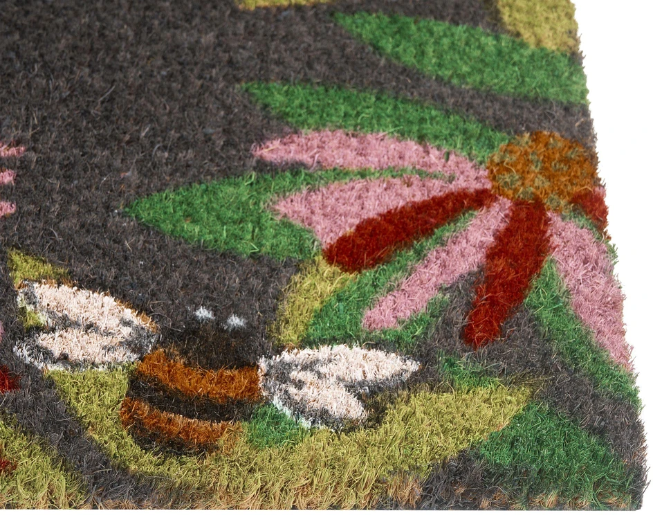 Beliani INIGOK durų kilimėlis, spalvingas, 50 × 80 cm, bitutės ir užrašas, kokoso pluoštas