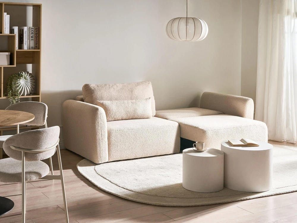 Beliani Išskleidžiama 3 vietų sofa VAXHOLM Boucle, šviesiai smėlio spalvos su daiktadėže
