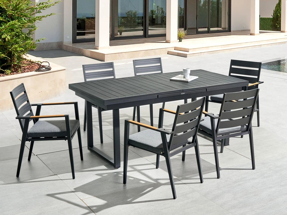Beliani Išskleidžiamas sodo stalas VALCANETTO 180/240 cm 90 cm metalinis juodas
