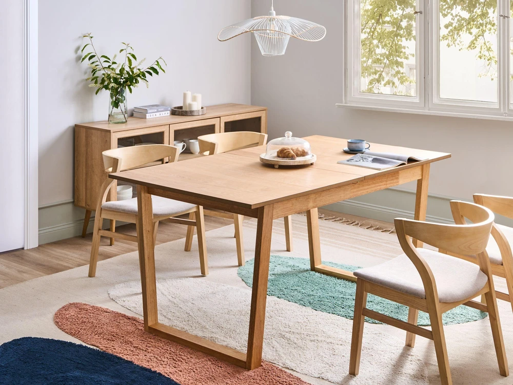 Beliani Išskleidžiamas valgomojo stalas CAMDEN, šviesus uosio atspalvis, 160/200 cm, 95 cm