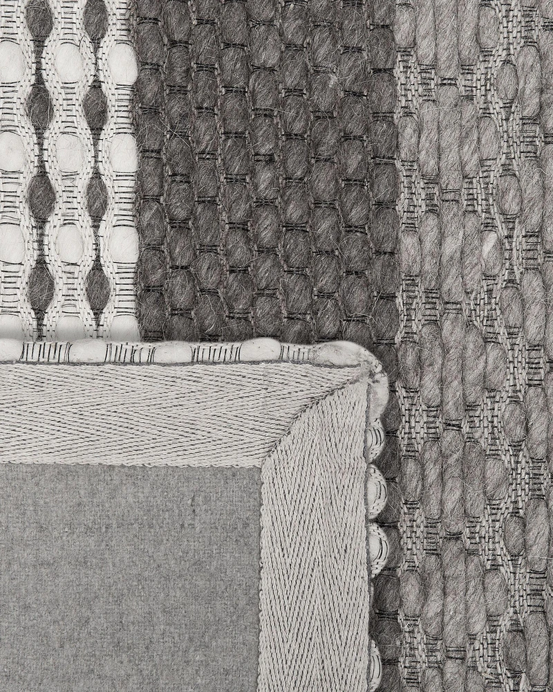 Beliani Kilimas AKKAYA pilkas 80 x 150 cm vilna