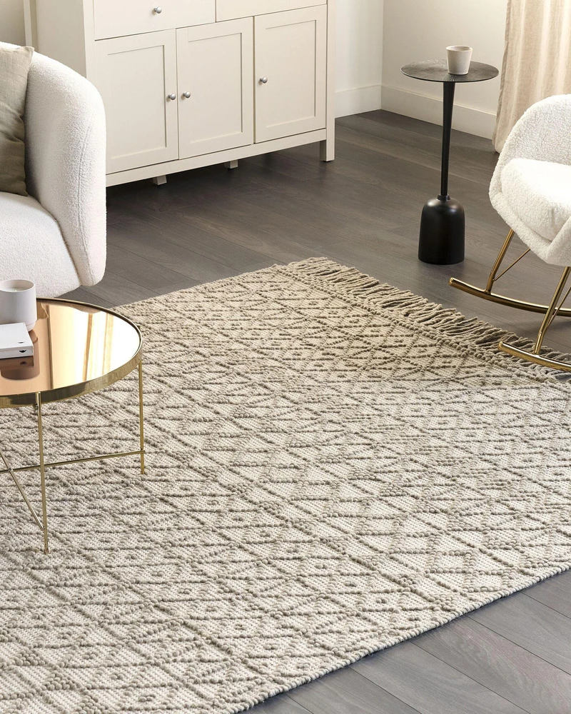 Beliani Kilimas ALUCRA smėlio spalvos 160 x 230 cm vilnos