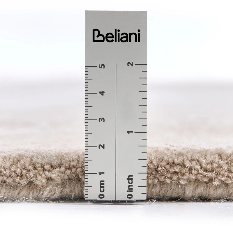 Beliani Kilimas AMADO smėlio spalvos 160 x 230 cm viskozė