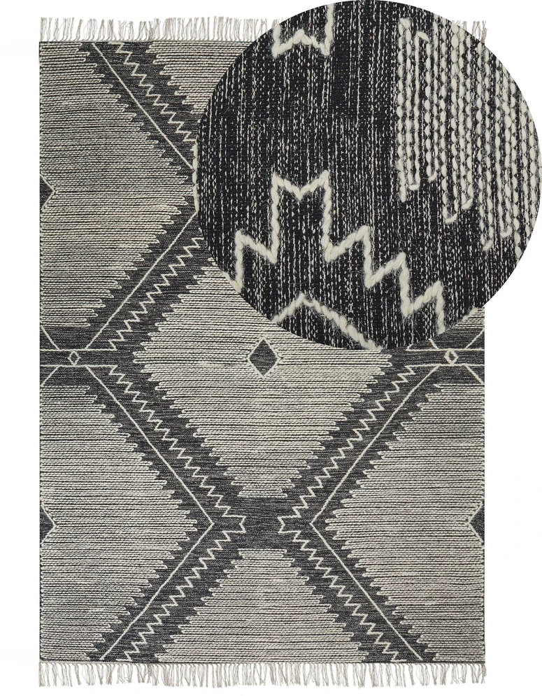Beliani Kilimas ARBAA Juodas 160 x 230 cm Medvilninis