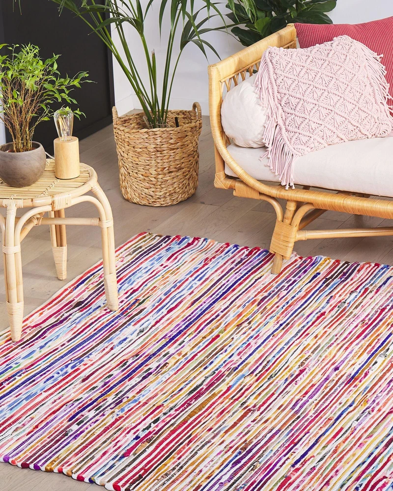 Beliani Kilimas BARTIN baltas 160 x 230 cm