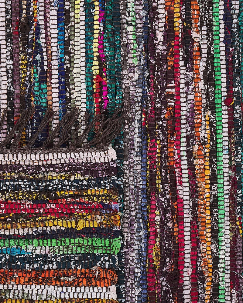 Beliani Kilimas DANCA juodas 140 x 200 cm