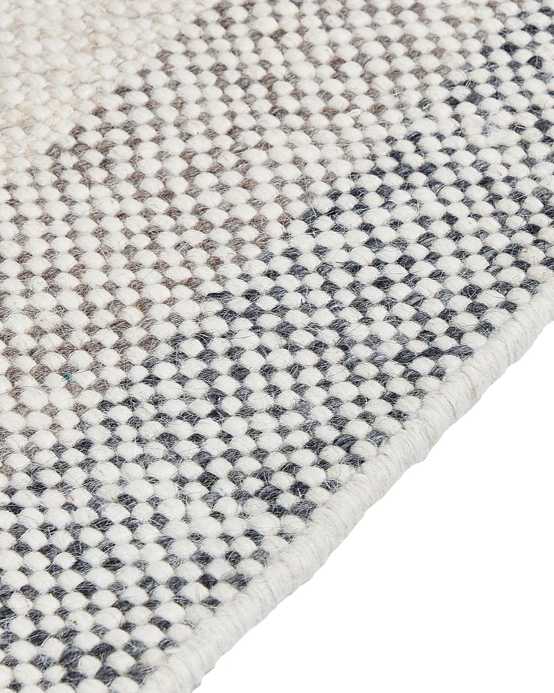 Beliani Kilimas EMIRLER baltas 140 x 200 cm vilnonis