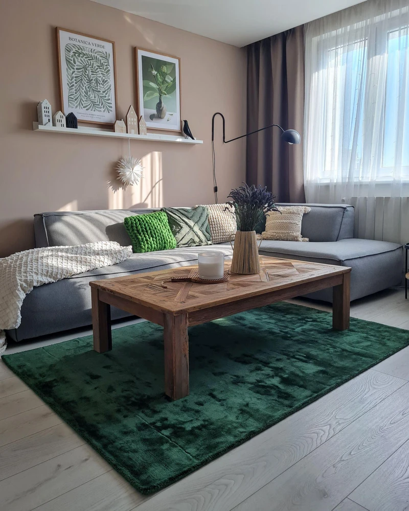 Beliani Kilimas GESI II Tamsiai žalias 160 x 230 cm viskozė