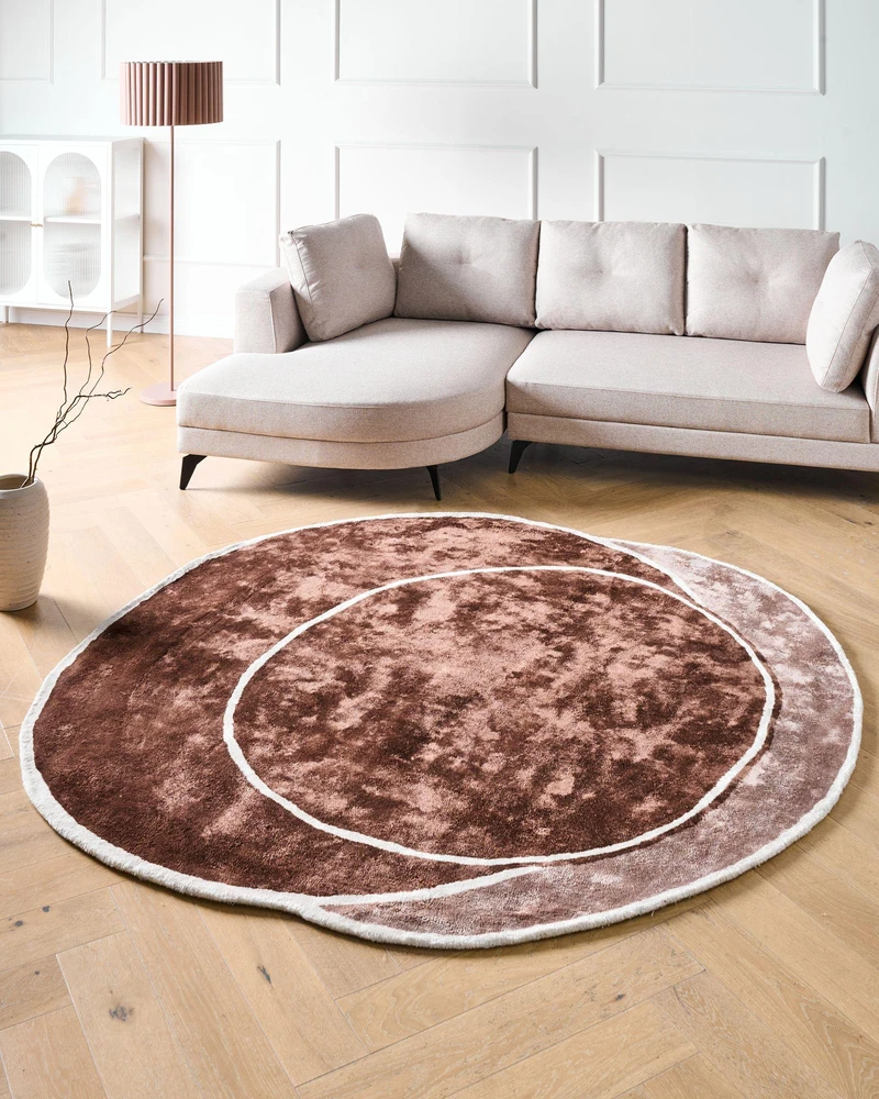 Beliani Kilimas KANRACH Rudas 200 x 200 cm Viskozė