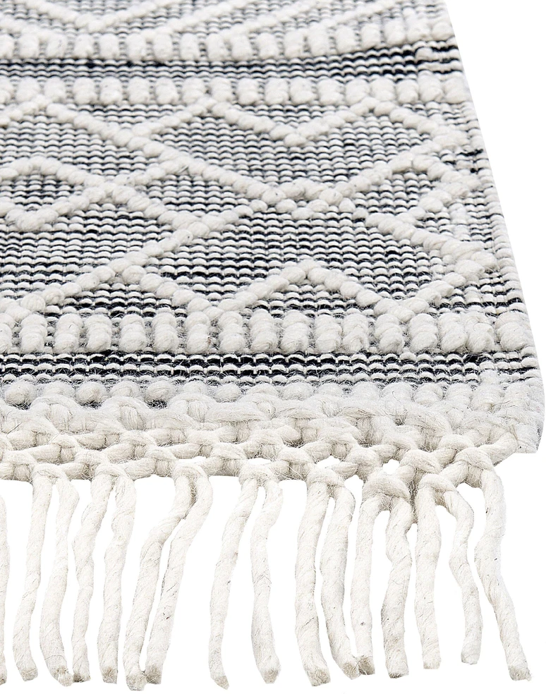 Beliani Kilimas KAVAK juodas 160 x 230 cm vilnonis