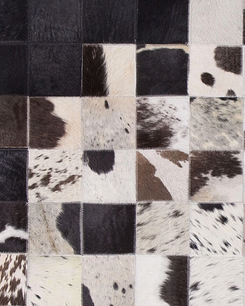 Beliani Kilimas KEMAH juodas 140 x 200 cm iš natūralios odos