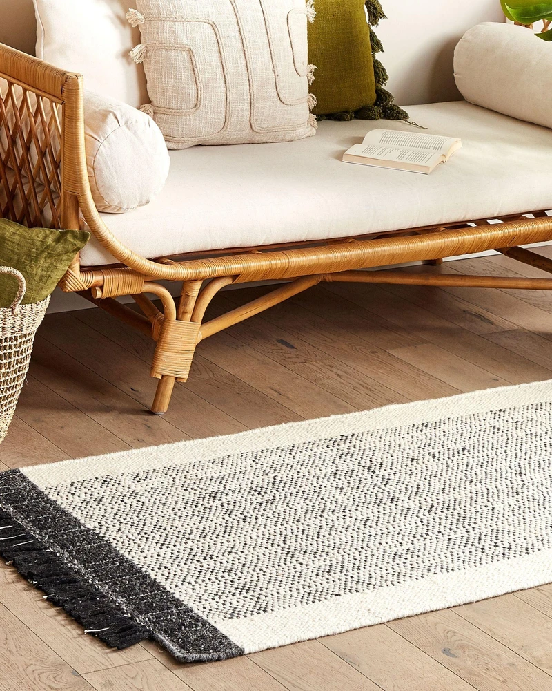 Beliani Kilimas KETENLI baltas 80 x 150 cm vilnos