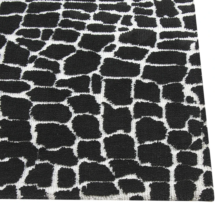 Beliani Kilimas PUNGE juodas 300 x 400 cm