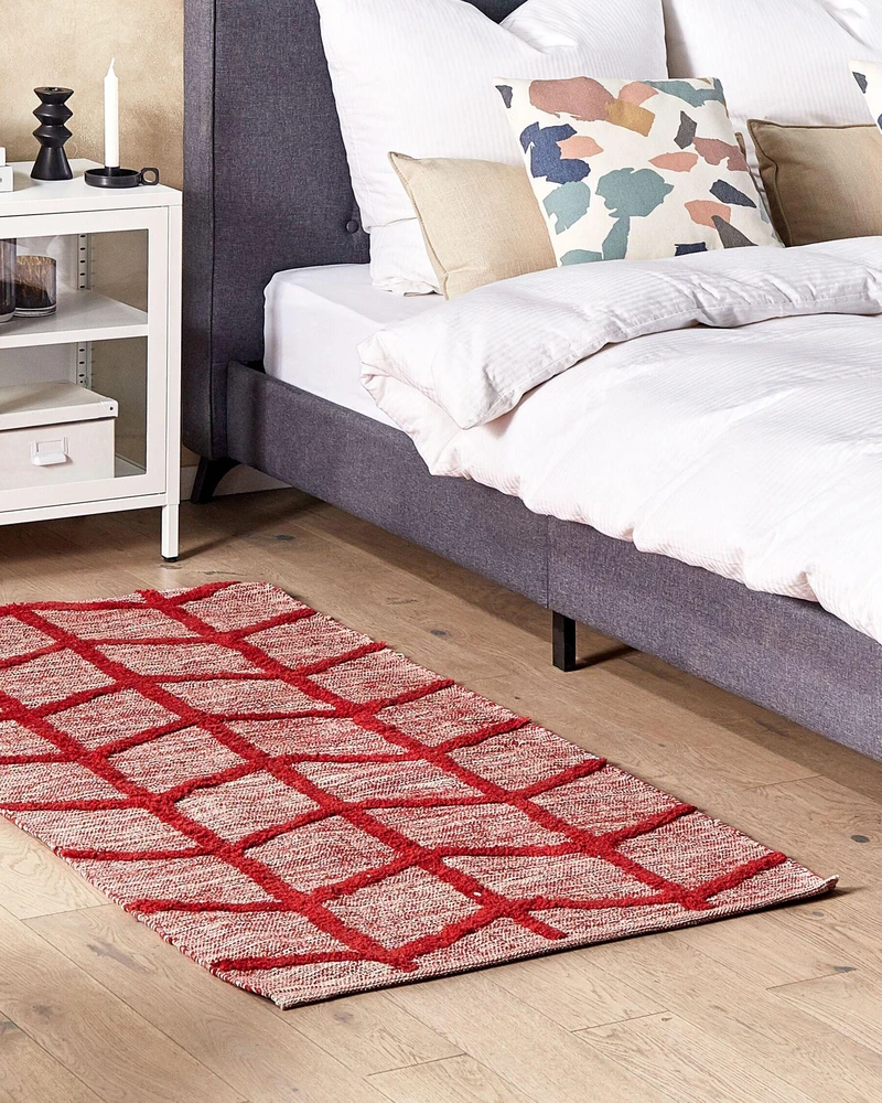Beliani Kilimas SIVAS raudonas 80 x 150 cm Medvilninis
