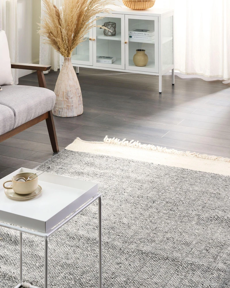 Beliani Kilimas TATLISU pilkas 140 x 200 cm vilnonis